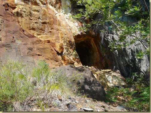 l'ingresso della galleria...